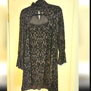 Black dress lbd womens large flared bell sleeves midi NWT velvet detail